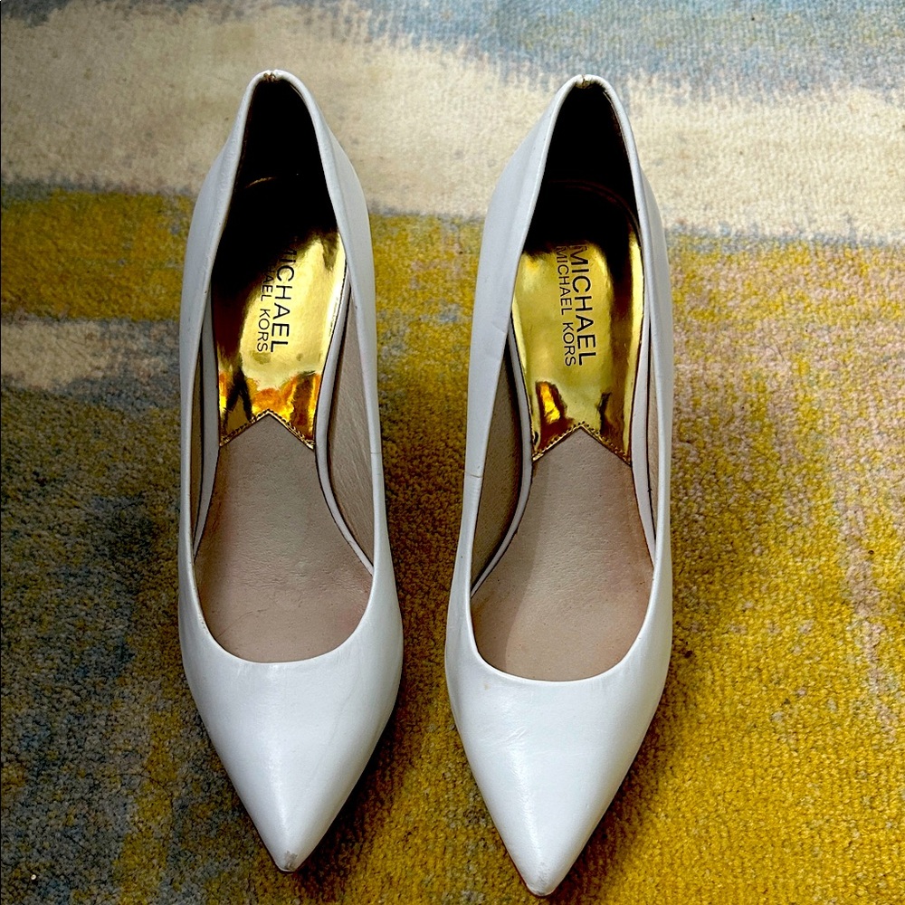 Michael Kors Cream Heels 7